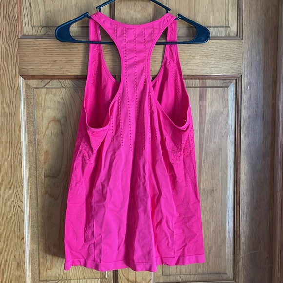Fabletics Women’s XXL Hot Pink Workout Tank - Picture 2 of 5